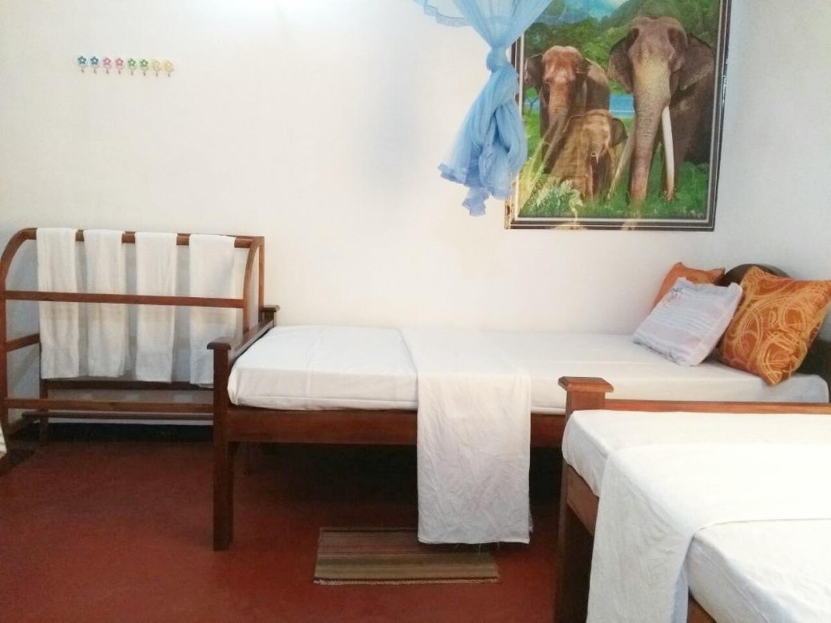 Pawansa Home Stay Habarana Esterno foto